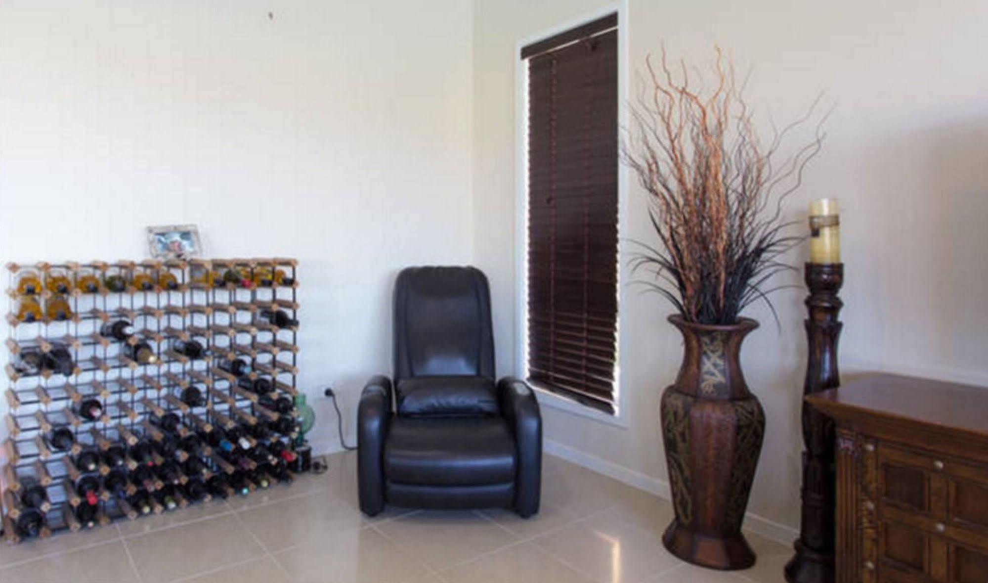 Bella Vista Bed And Breakfast Of Raby Bay Cleveland Εξωτερικό φωτογραφία